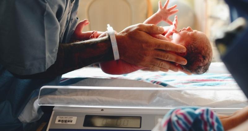 Как стать акушеркой после участия в программе Au Pair